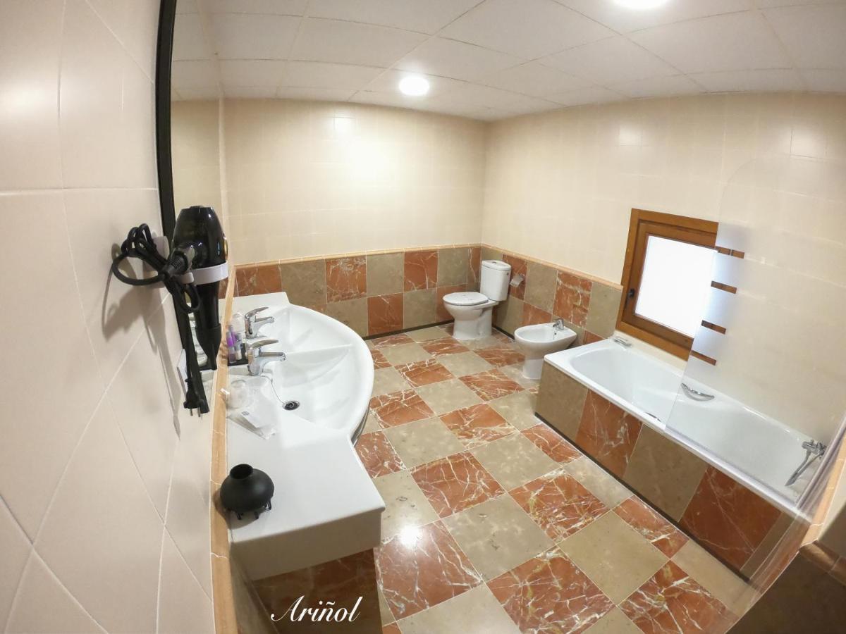 Hotel Baron Andilla Valdealgorfa Экстерьер фото