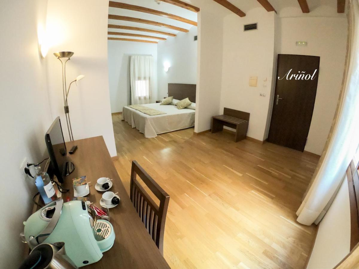 Hotel Baron Andilla Valdealgorfa Экстерьер фото