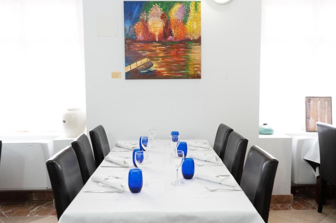 Hotel Baron Andilla Valdealgorfa Экстерьер фото