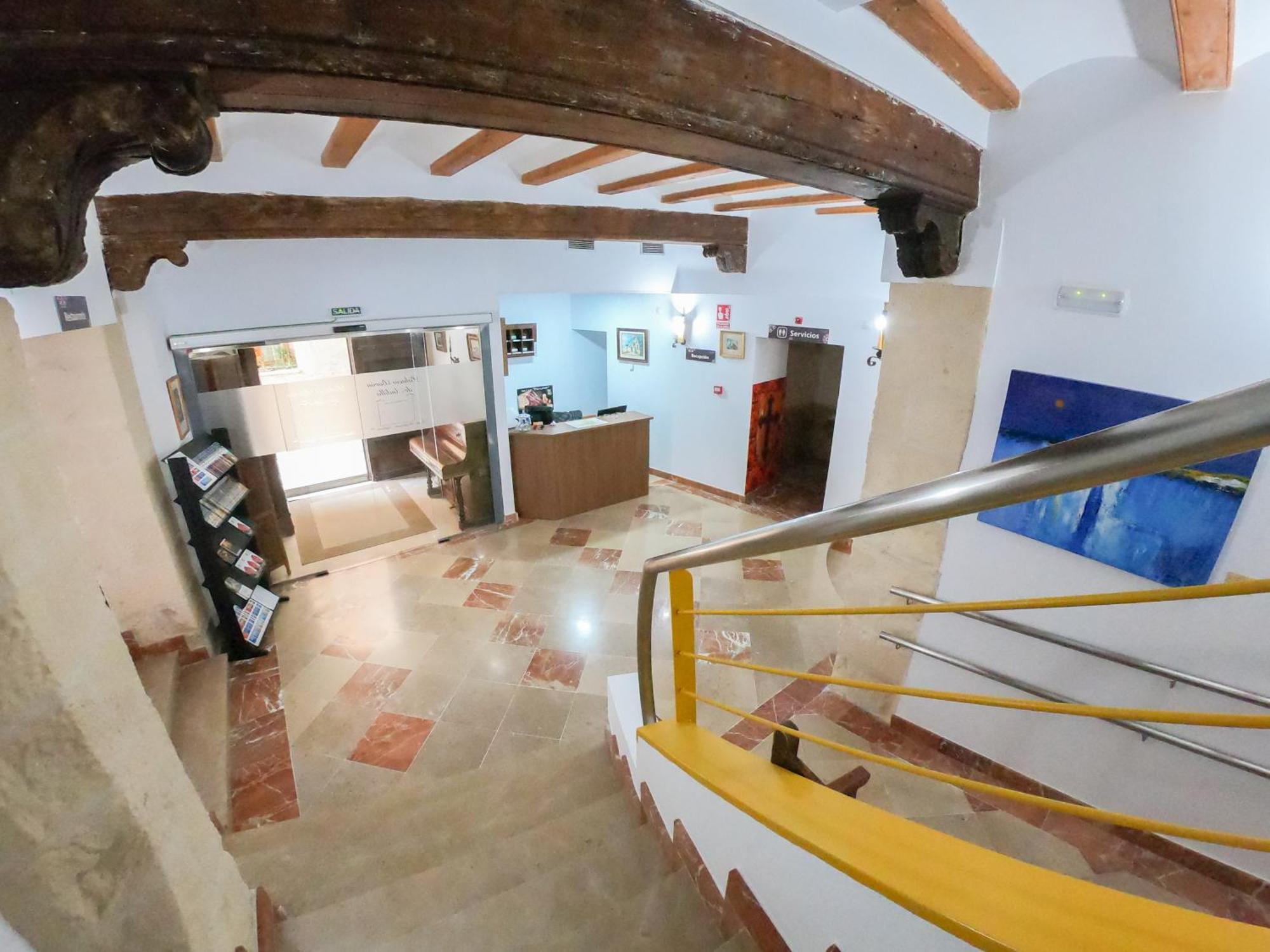 Hotel Baron Andilla Valdealgorfa Экстерьер фото