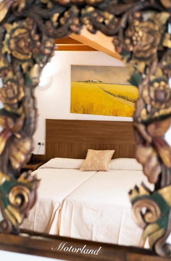 Hotel Baron Andilla Valdealgorfa Экстерьер фото