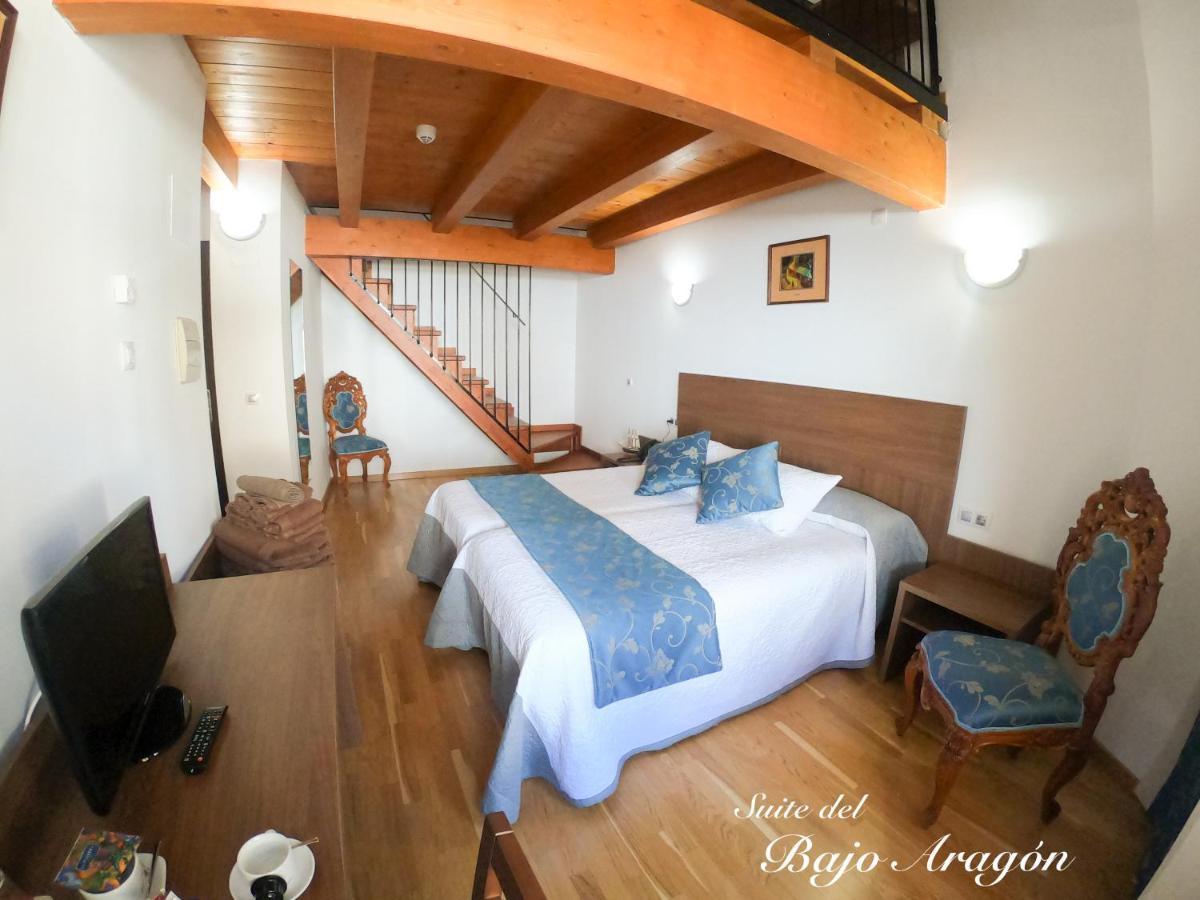 Hotel Baron Andilla Valdealgorfa Экстерьер фото