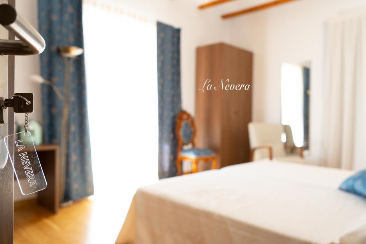 Hotel Baron Andilla Valdealgorfa Экстерьер фото
