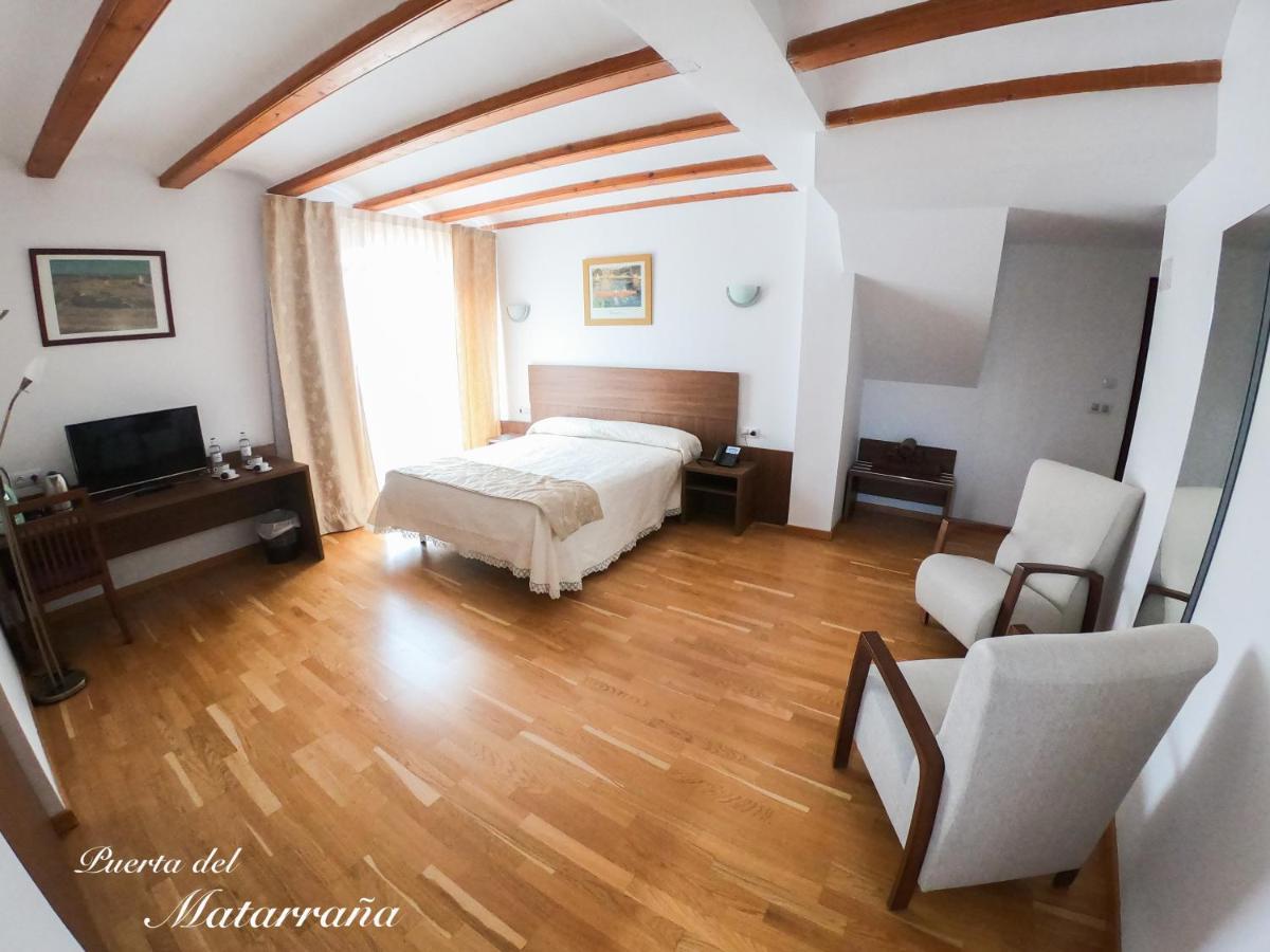 Hotel Baron Andilla Valdealgorfa Экстерьер фото