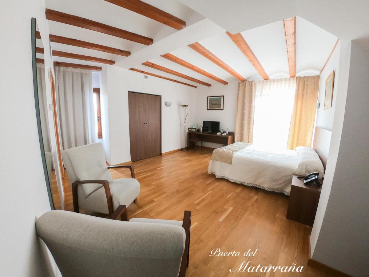 Hotel Baron Andilla Valdealgorfa Экстерьер фото