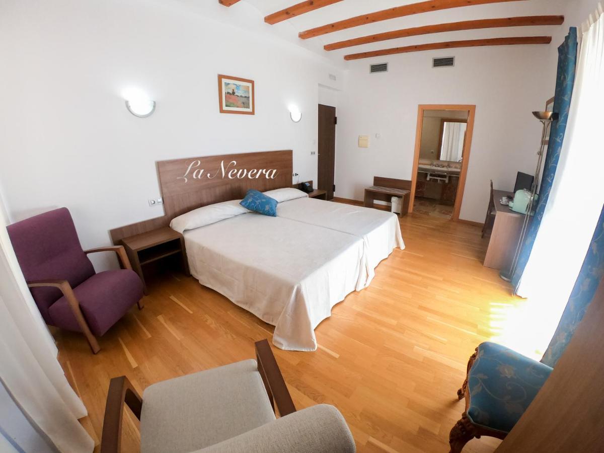 Hotel Baron Andilla Valdealgorfa Экстерьер фото